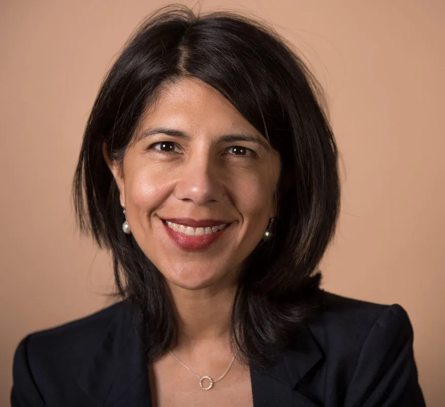Elena Cabral